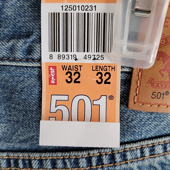 Levi's 501 Jeans - Picture 9 of 9